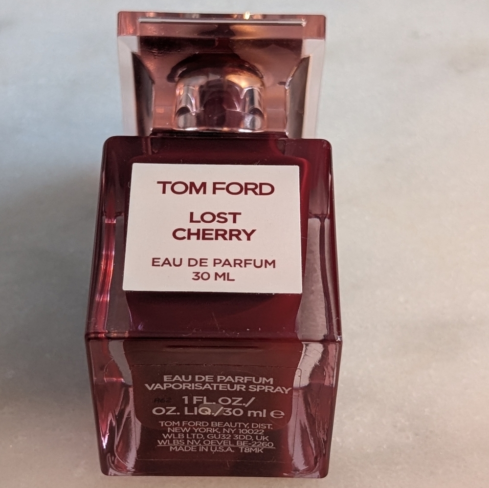 Tom Ford Lost Cherry 🍒 EDP 30 ml | Retail $280 | 😍🔥 Iconic Date Night Scent - Picture 6 of 13
